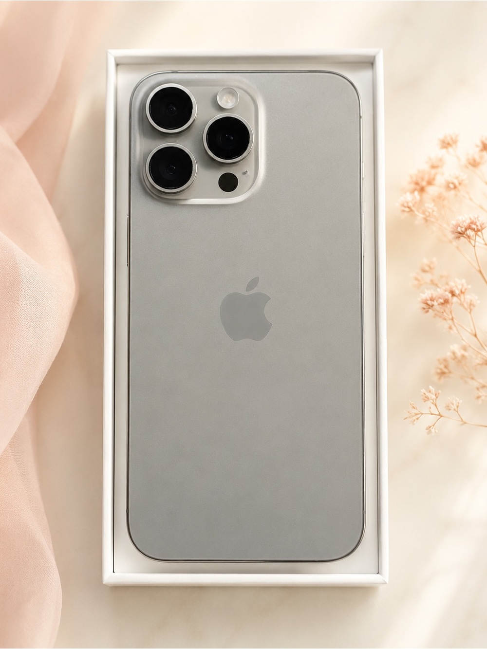 256 GB Apple iPhone 15 Pro Max in Silver with Triple Camera